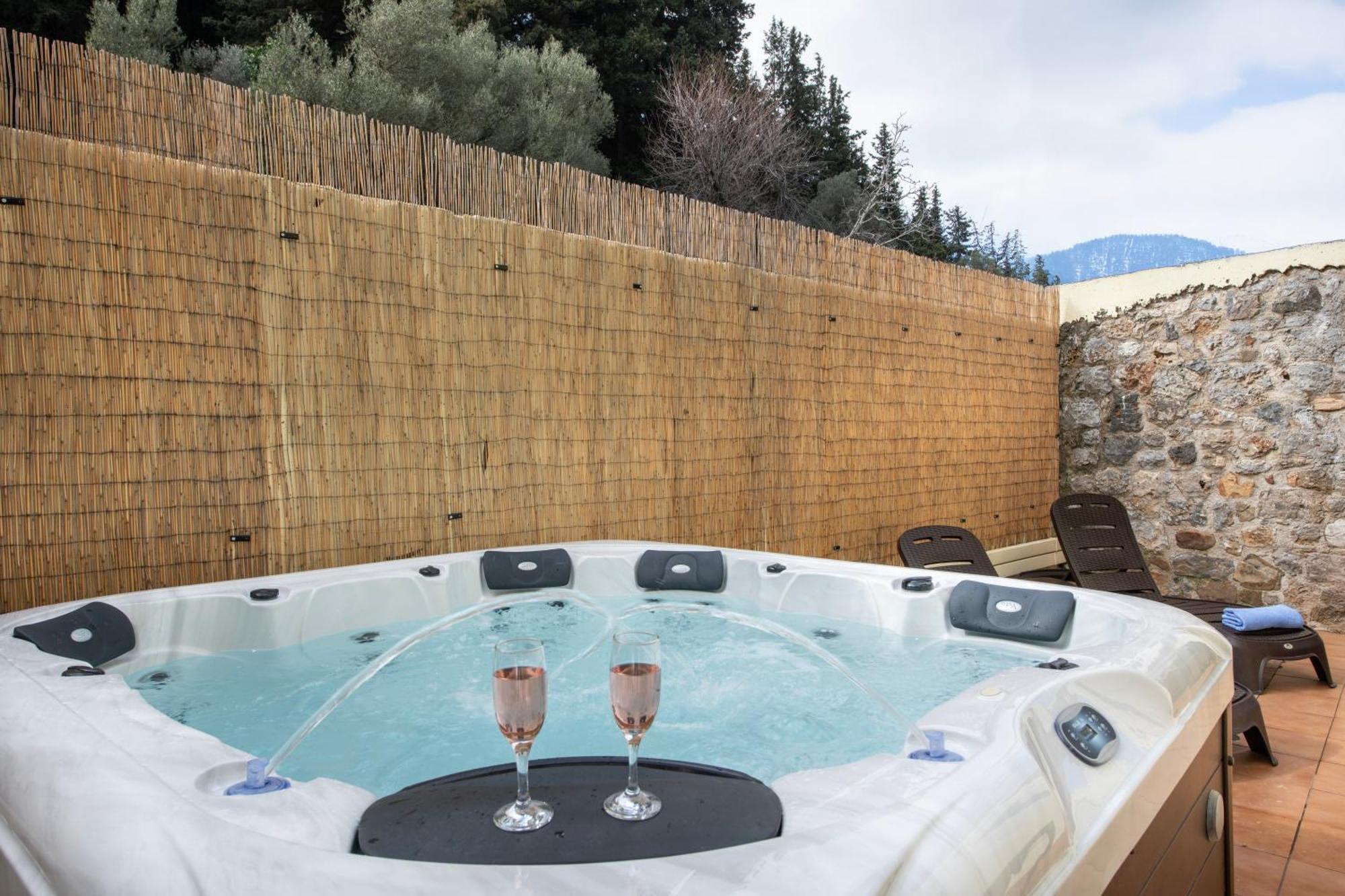 Holiday home Jacuzzi Nena - Chania Traditional Therison